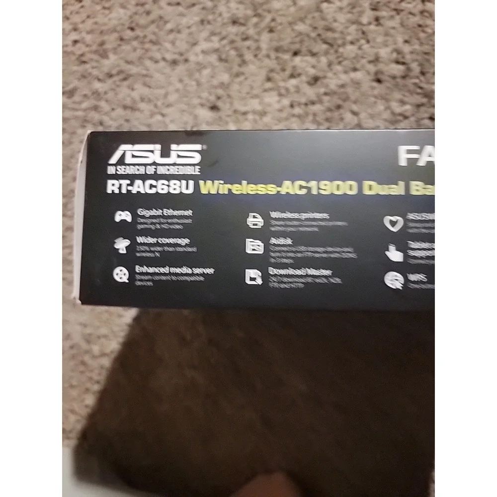 ASUS‎ Router (RT-AC68R)   Wireless-AC1900 Dual-Band Gigabit Router - Picture 7 of 12